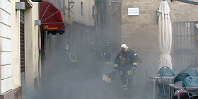 Fuoco in Piazza Civica, lievi danni