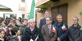 17 marzo: Tricolore e negozi aperti